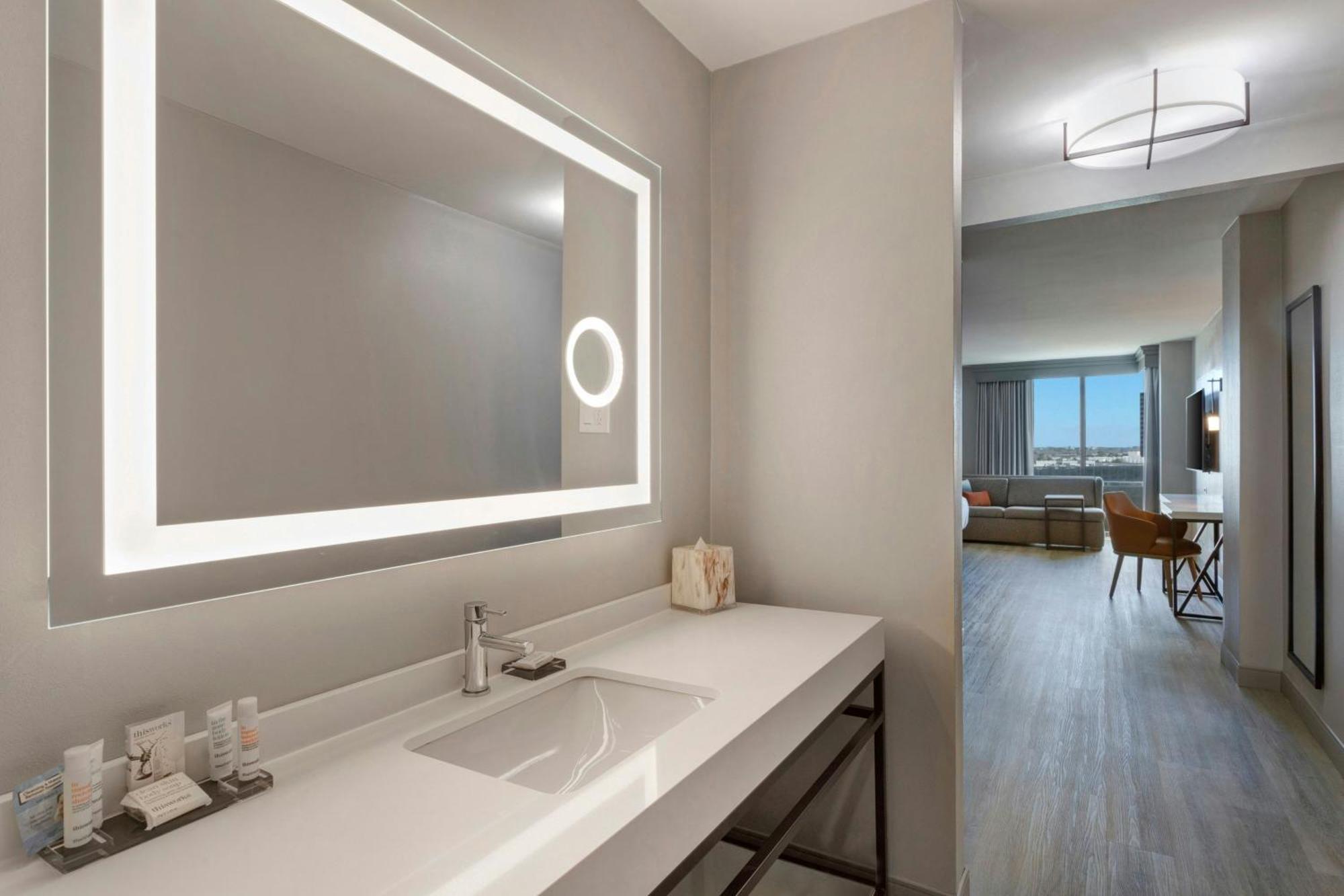 Houston Marriott North Ξενοδοχείο Εξωτερικό φωτογραφία